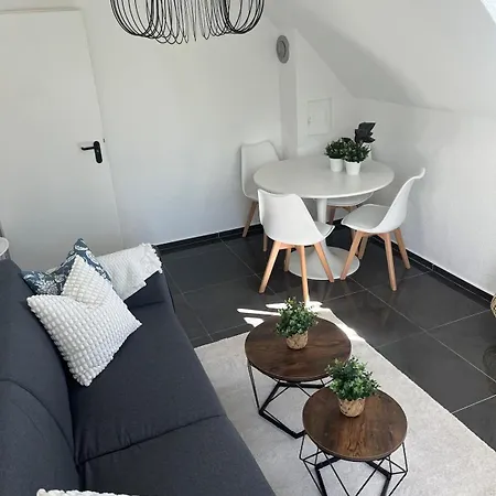 Apartment Charming In *